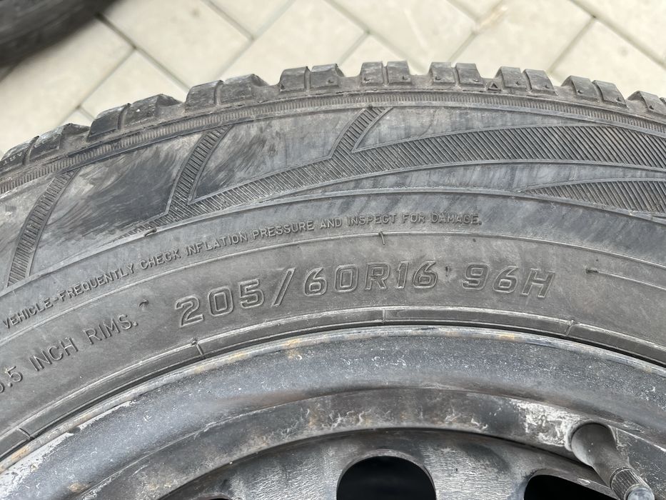 Jante+anvelope iarna Falken 205/60/R16 5X114.3