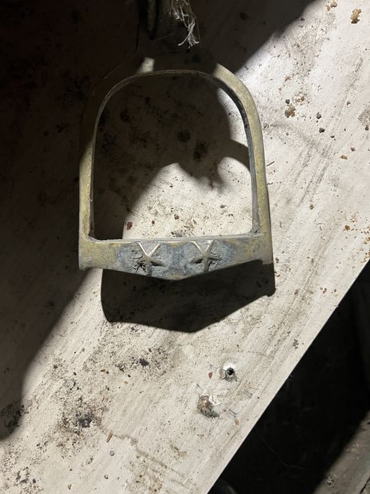 Асау ер мен 5 жұлдыз үзенгі