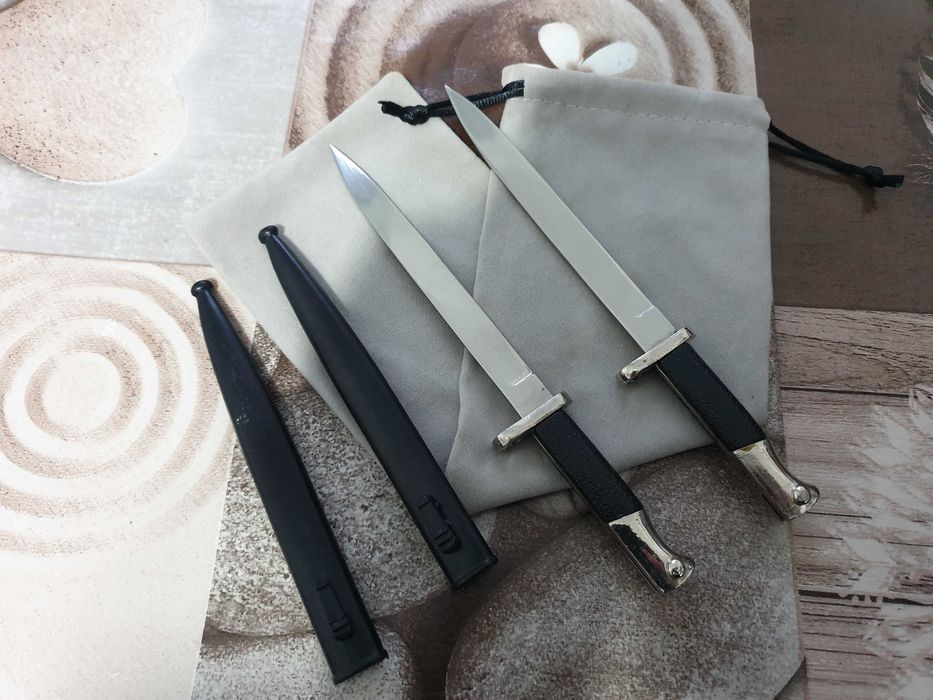 Set două cuțite pentru desfăcut scrisori