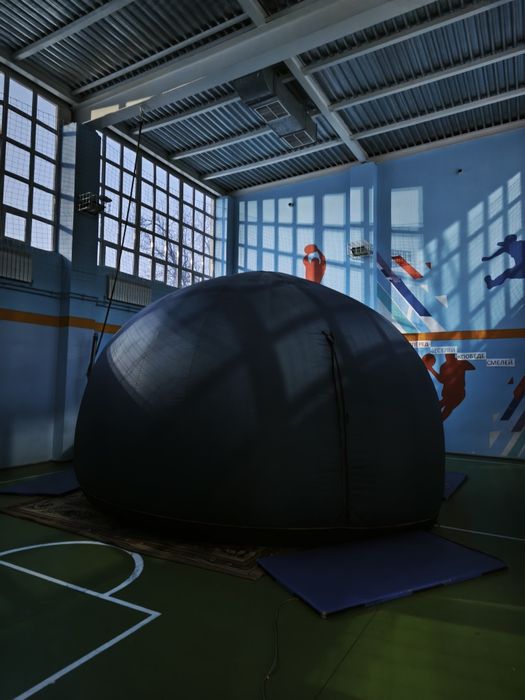 Продам мобильный планетарий срочно