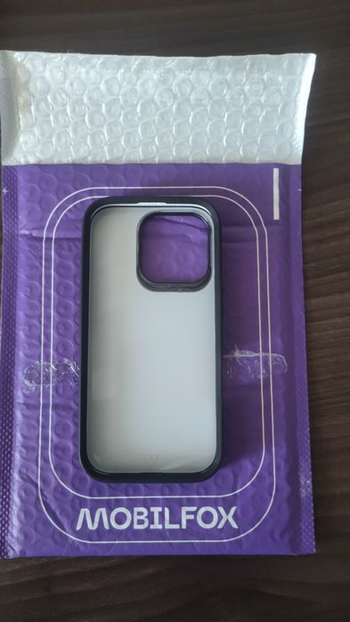 husa iPhone 16 pro noua!