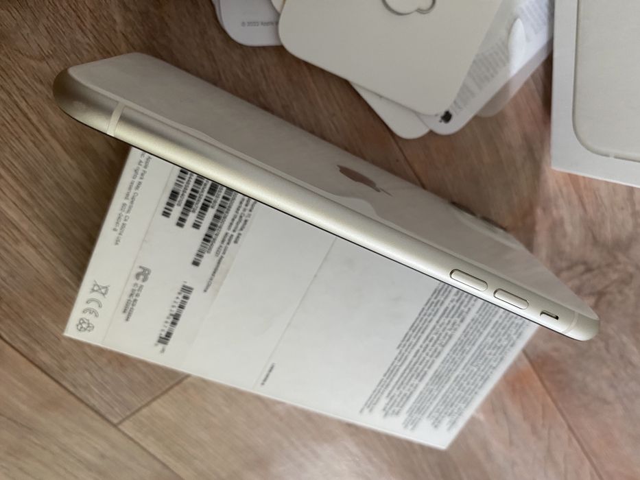 iPhone 11 64gb новый