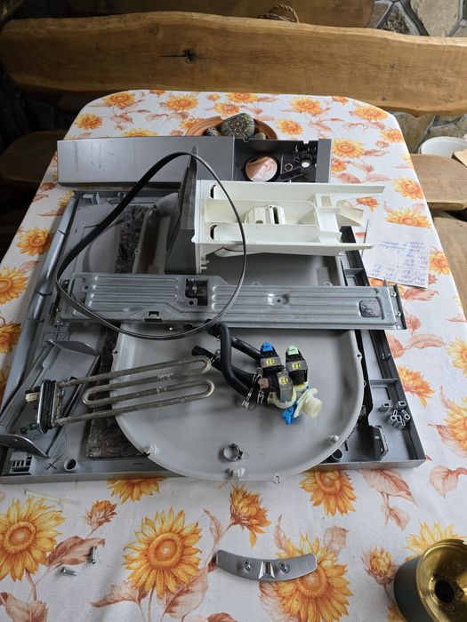 Пералня AEG LAVAMAT L72850M на части