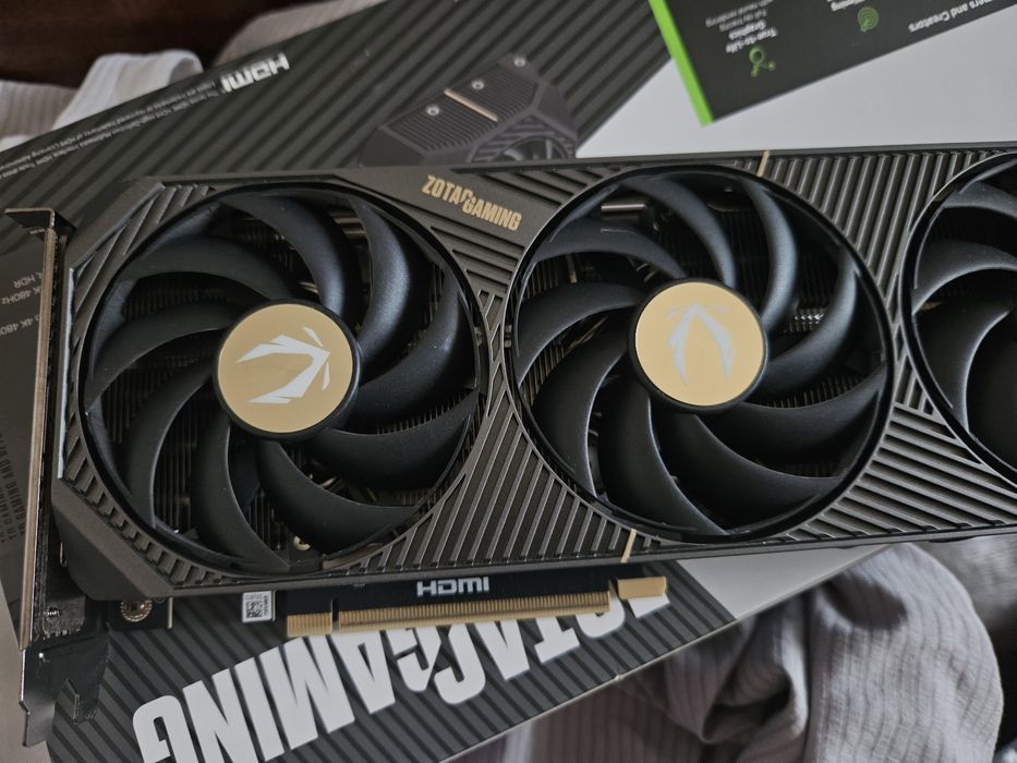 Видеокарта RTX 5070ti Zotac Solid