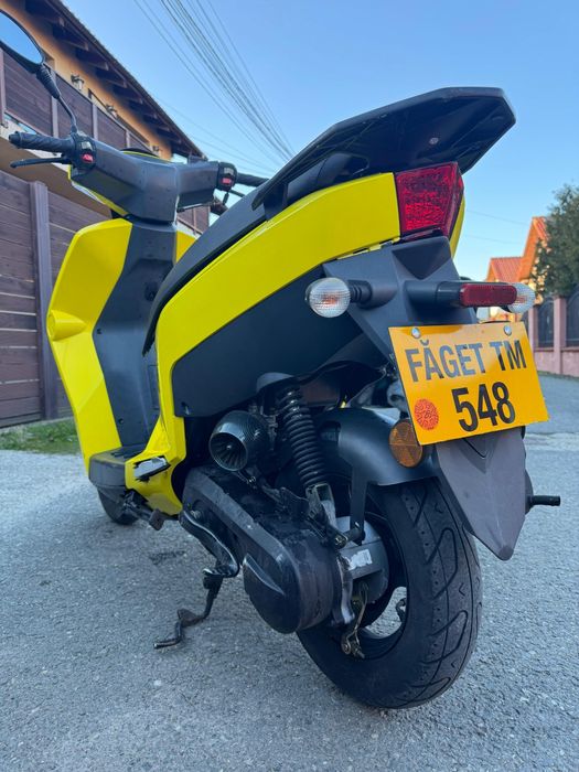 Vând scuter 49cc 2 Timpi