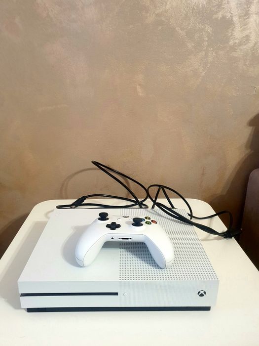 Xbox One S 1TB Ediție Limitata