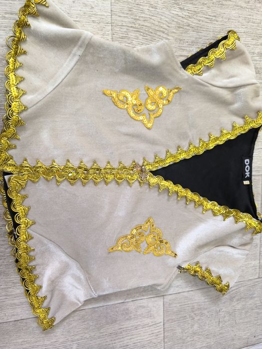 Национальная жилетка