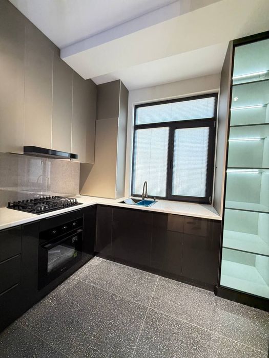 Юнусабад 13 2/8/8 Кирпич Евро Обст ЖК Менинг Уйим