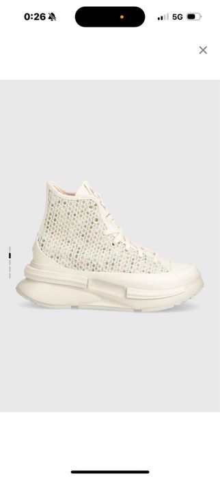 Нови Converse