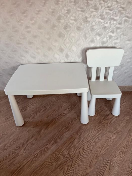 Стол и стул IKEA