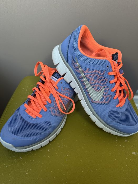 Дамски маратонки Nike