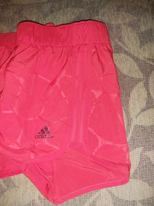 Дамски шорти Adidas, Nike и Asics и пола на Nike