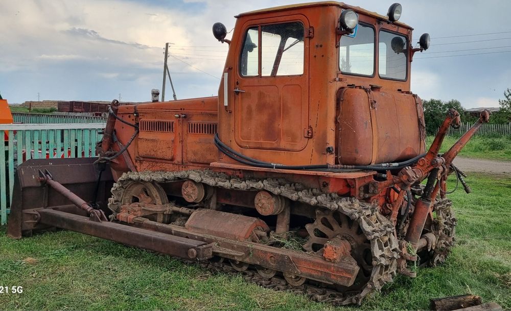 Трактор Т-4А бульдозер