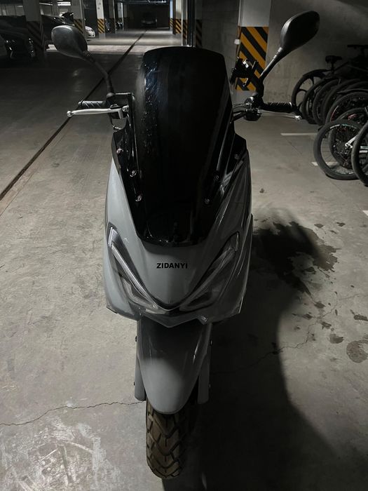 Мопед макси, скутер 150куб