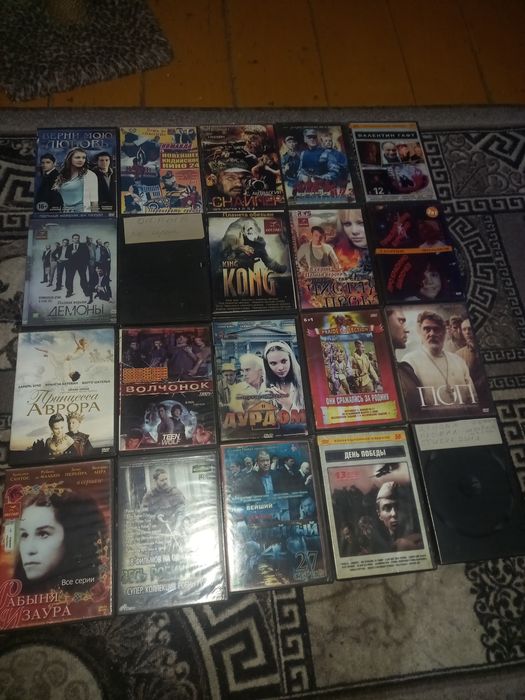 Продам DVD диски с фильмами