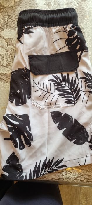 Плавки шорты S размер