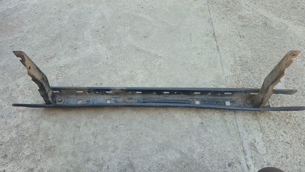 Продаётся передни крепление бампера для гольф 2