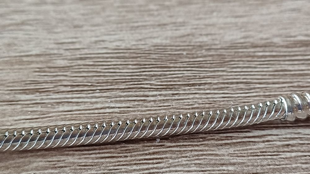 Гривна ,,Pandora"