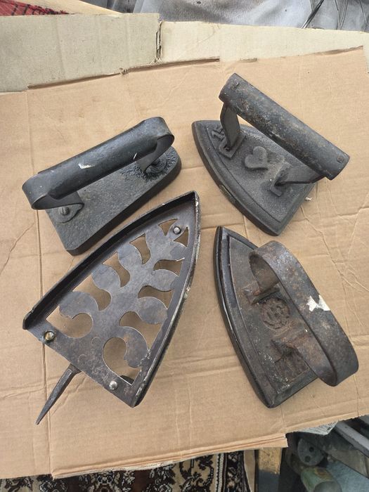 Obiecte vechi de vanzare