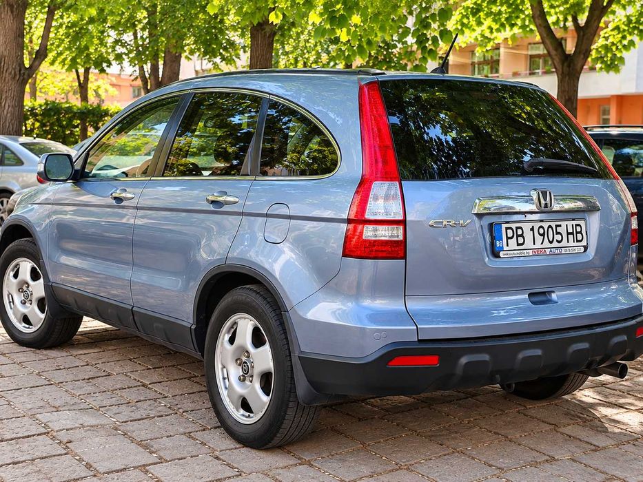 Honda CR-V 2.0 Automatic / Бензин  / Газ / Кожа / Панорама / 2 комплекта джанти със зимни и летни гуми