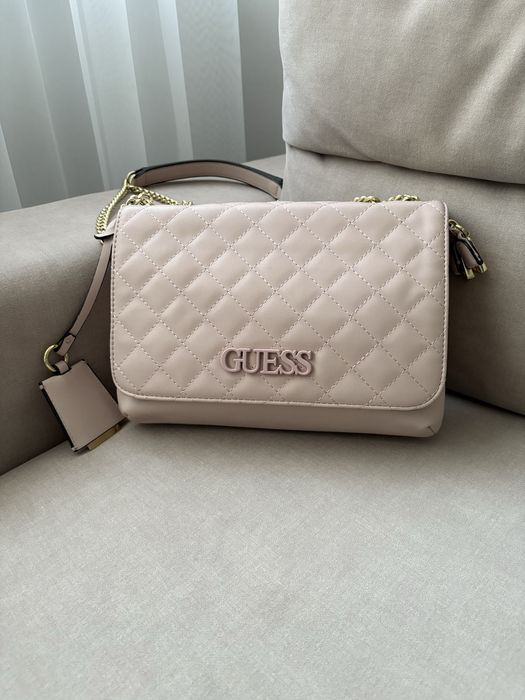 Оригинална чанта Guess