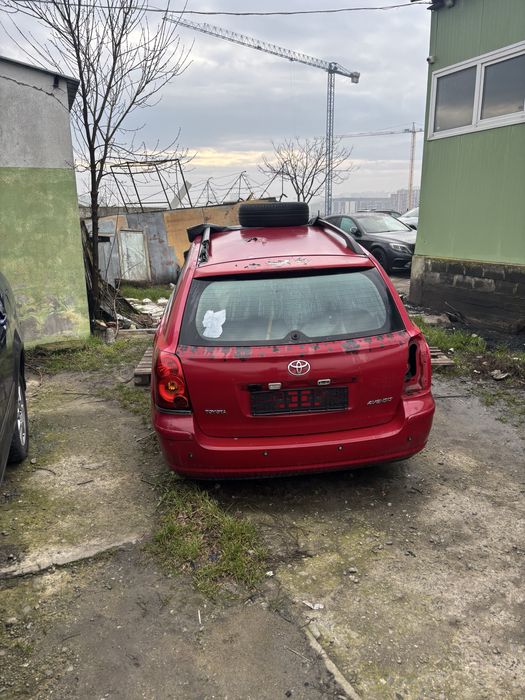 Toyota Avensis T25 на части