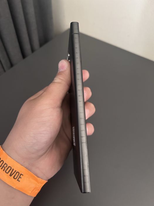 Продам Samsung Galaxy S24 Ultra