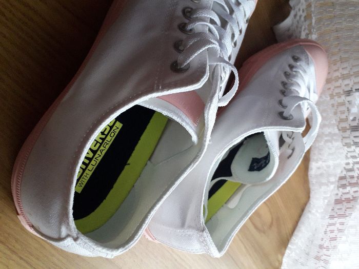 Converse UK alb roz All Star Chuck Taylor Lunarlon - adidas Tenisi barbati