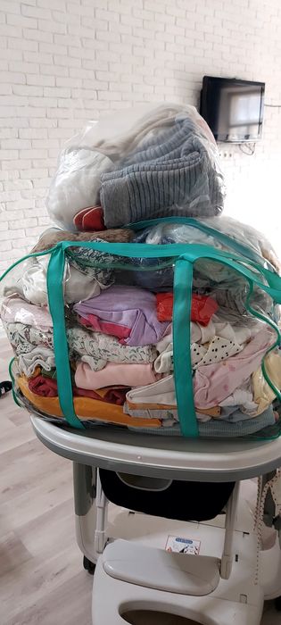 Детские вещи  матрас, одежды, сумка переноска