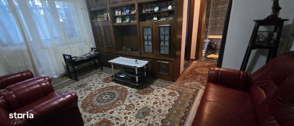 Vanzare apartament 2 camere, etaj 3 , micro 9 Targoviste
