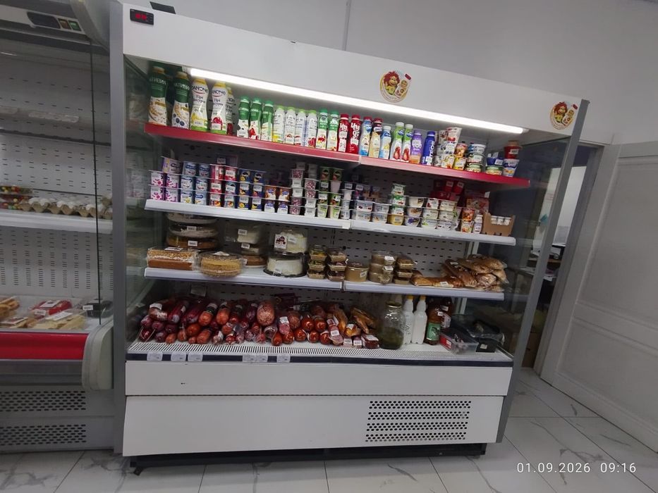 Пристенный холодильник