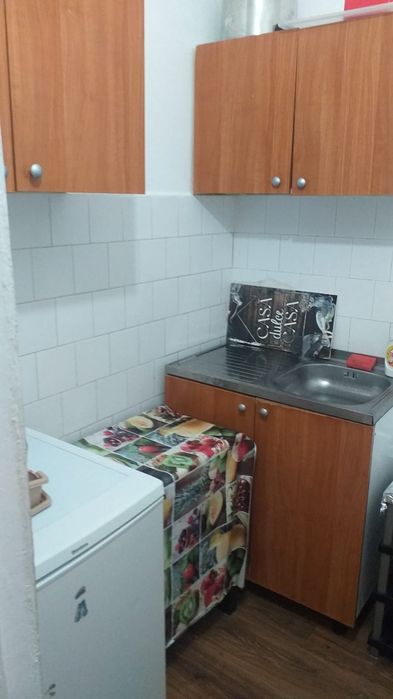 Închiriez garsoniera în zona micalaca 0722709496
