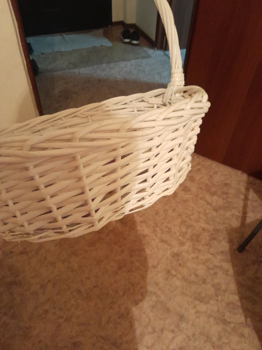 Корзину новый продам