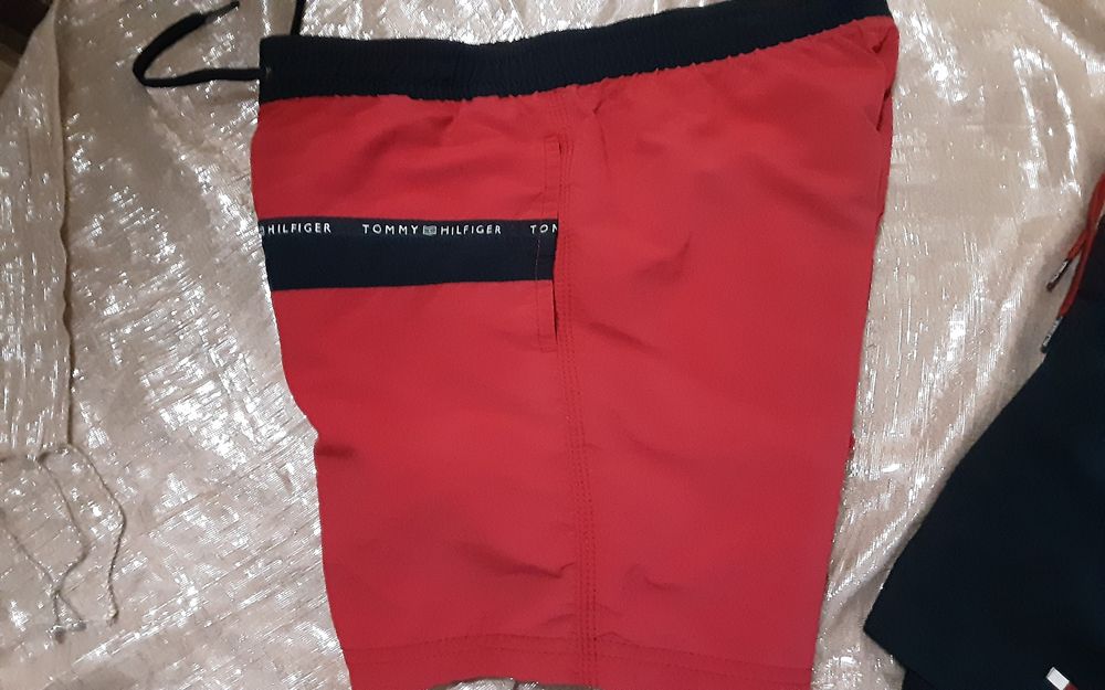 Tommy Hilfiger оригинални детски бански/панталонки