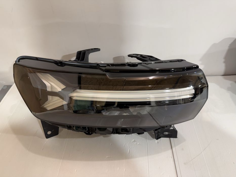Far led stânga dreapta Dacia Duster 3 și Bigster 2025/2026