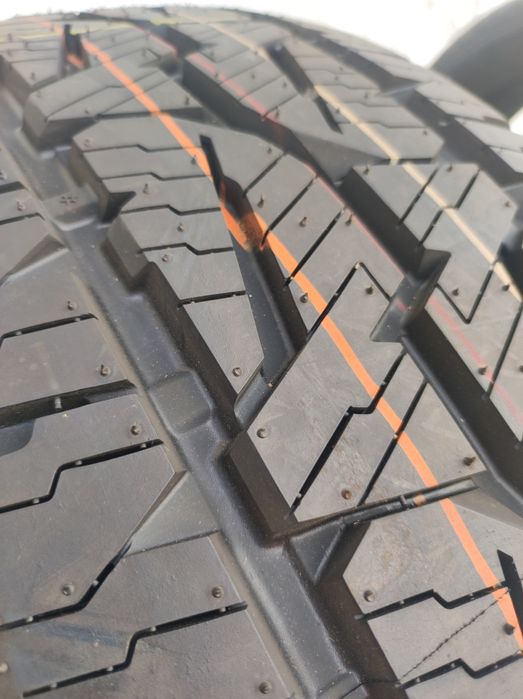 Anvelope turism all season noi Bridgestone 255 55 18 A/T