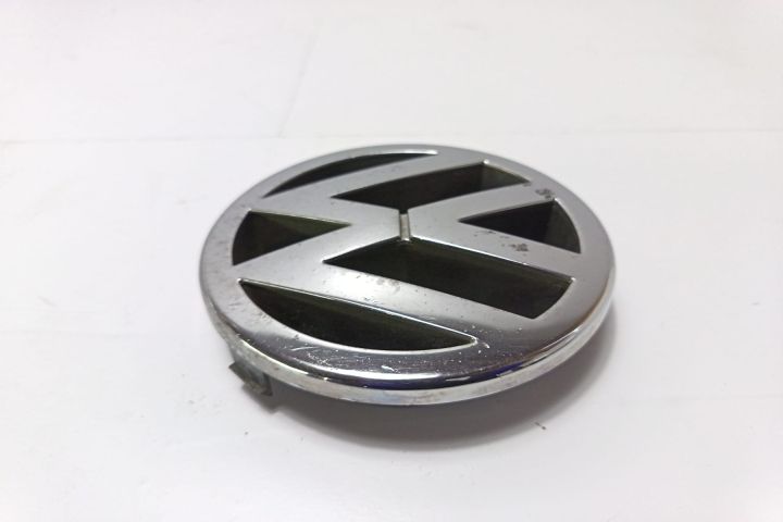 Emblema fata 1J5853601A Volkswagen VW Polo a 4-a generatie 9N