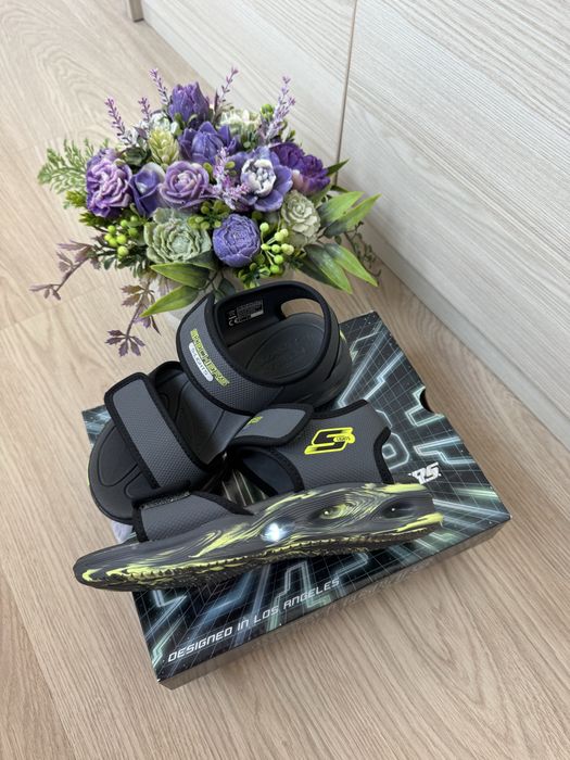 Sandale Skechers, mărimea 31