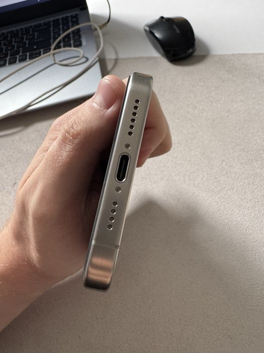 Iphone 15 pro max 86% 256