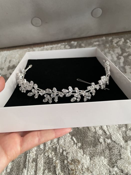 Диадема, булченски обеци, сватба Swarovski