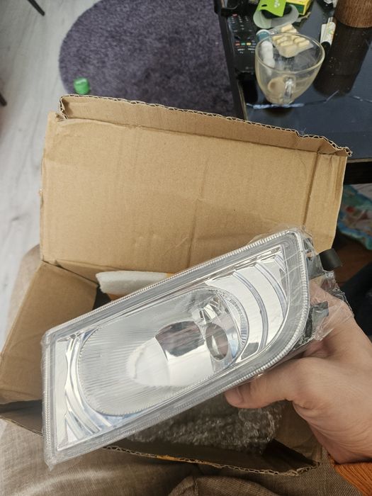 Proiector ceata honda civic sedan fd1