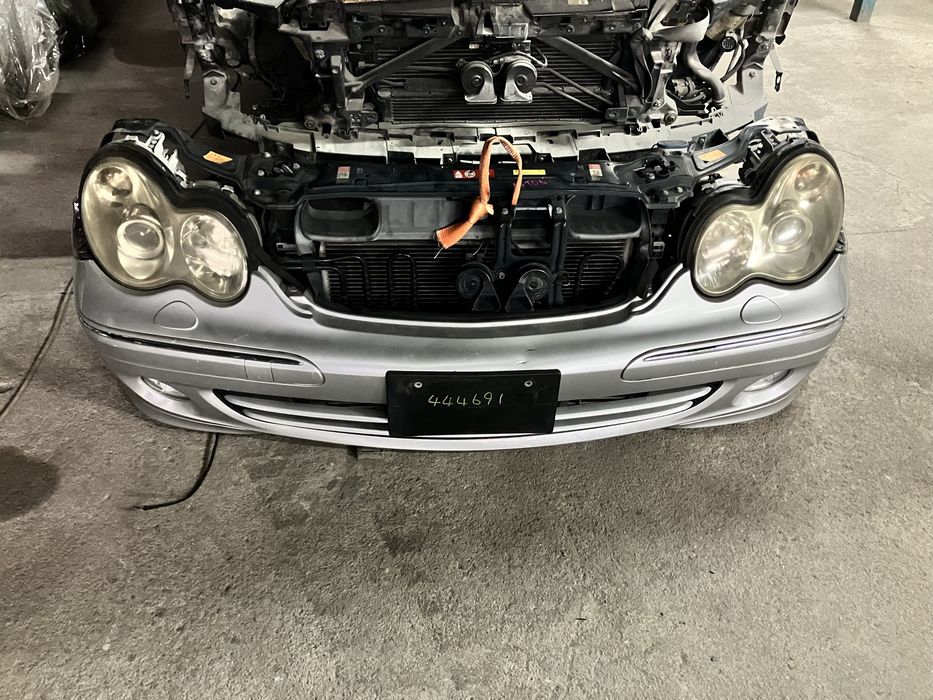 Мерседес w203 крыло