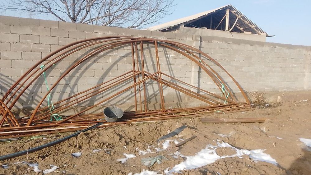 Parnik matryali sotiladi 2 sotix