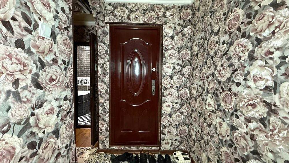 Фрунзиский  5-поликлиника 5 қаватда 2хонали квартира сотилади.ID: 1824