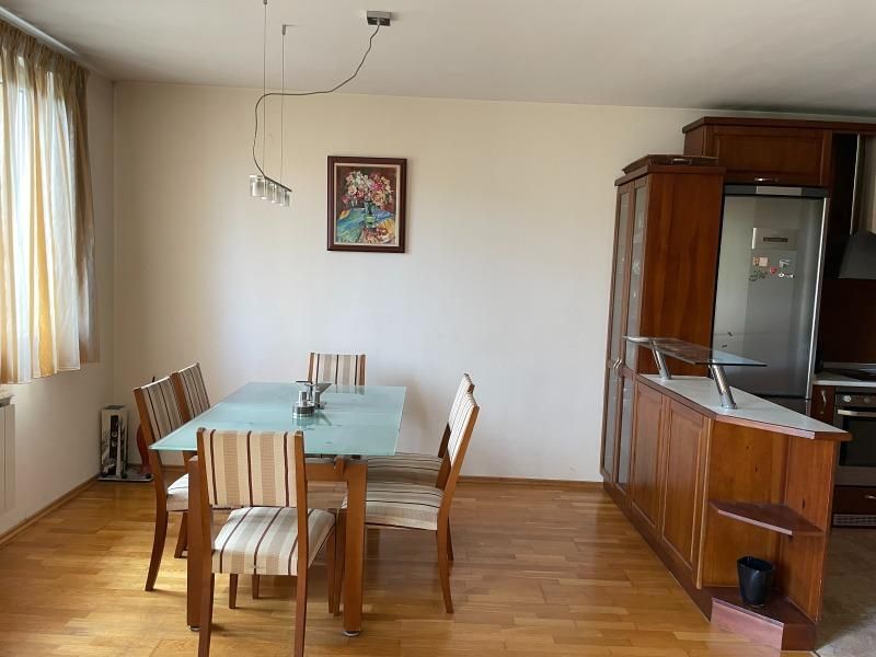 Дава се под наем Тристаен апартамент в София, Хиподрума - 108 кв.м за 750 € - Снимка #1