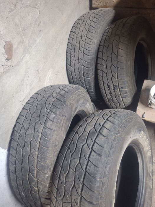 Продам   резину .