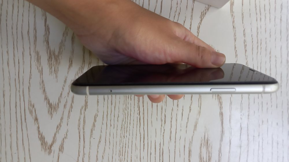Iphone Xr sotiladi