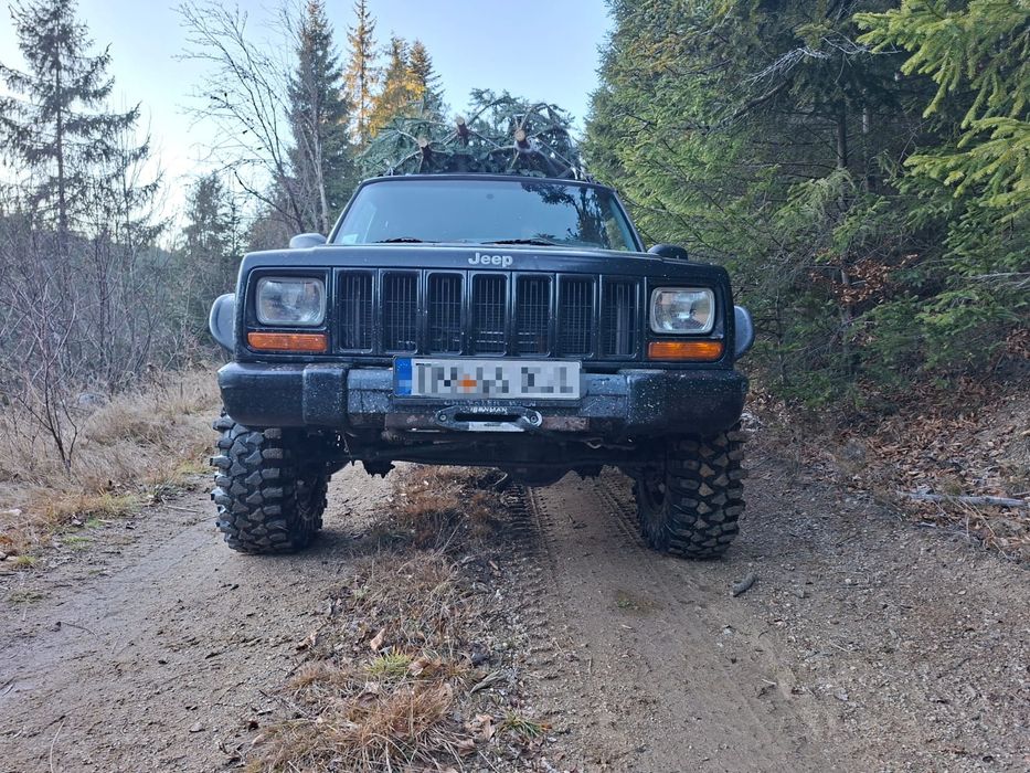 Jeep cherokee xj 4.0 AUTOUTILITARA