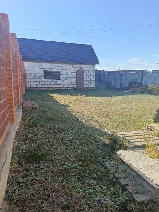 Продам. дом. не. дострой