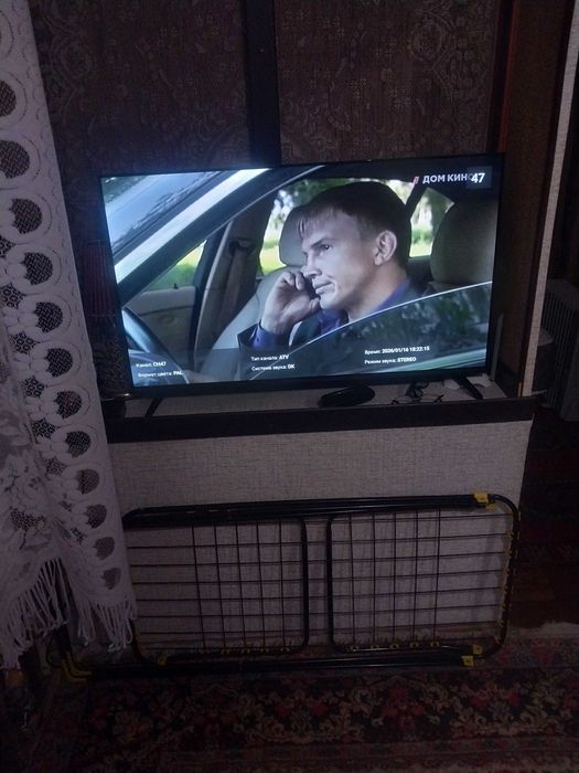 Телевизор artel43люйма